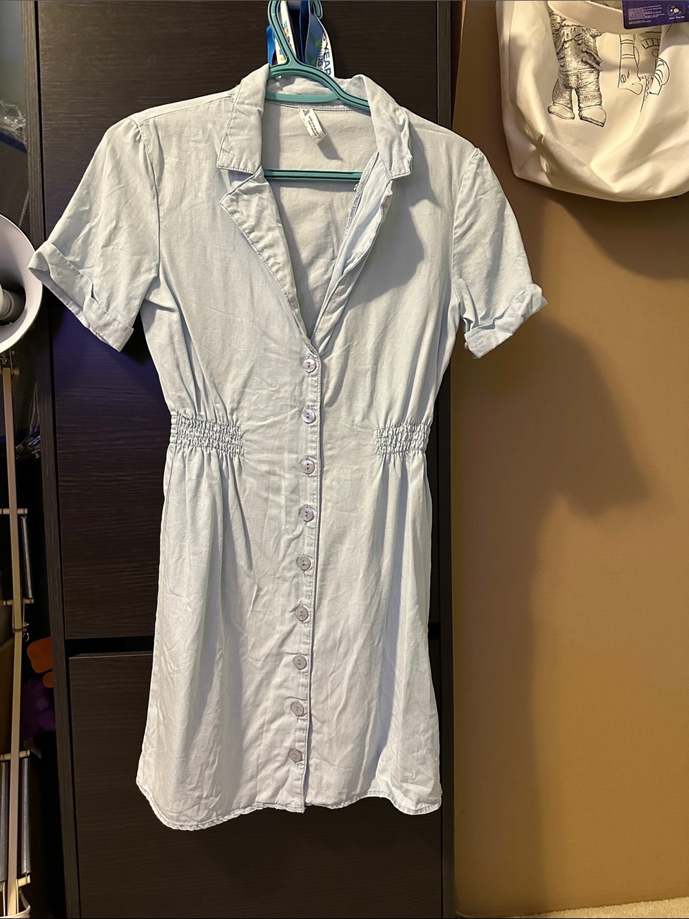 Light Blue Button-Front Short Sleeve Dress